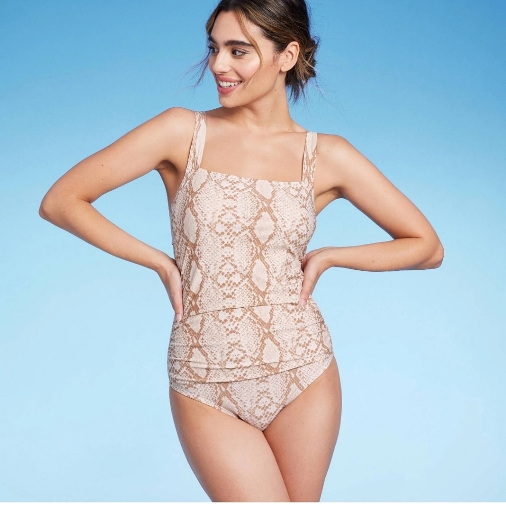 Women's Square Neck Ruched Medium Coverage One Piece Swimsuit - Kona Sol L(12-14